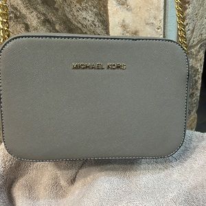 Michael Kors gray purse